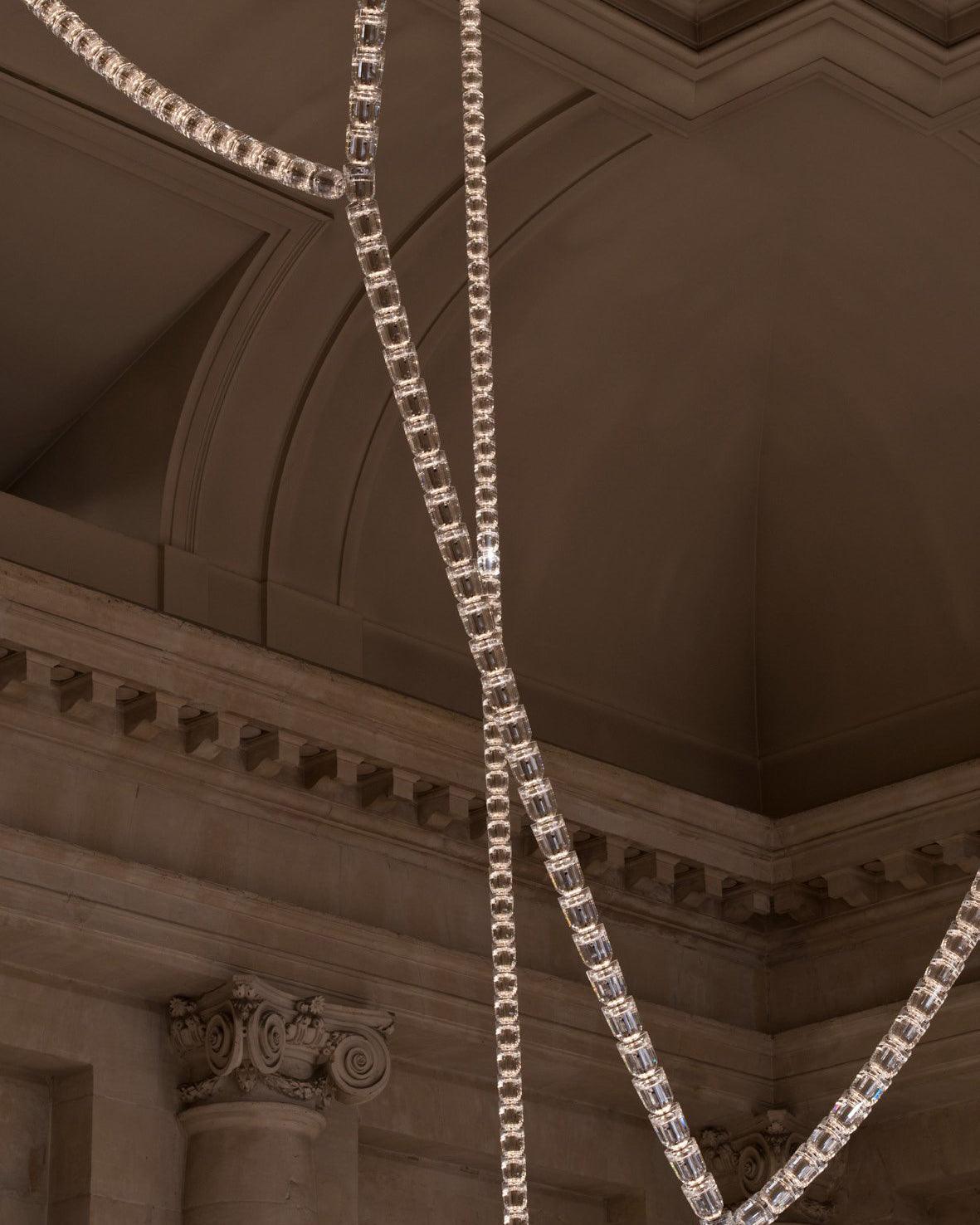 Nexus Gold Crystal Chandelier - 元字段测试