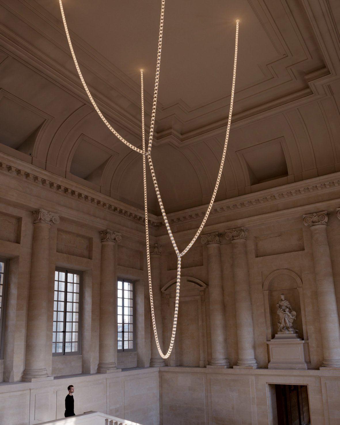 Nexus Gold Crystal Chandelier - 元字段测试