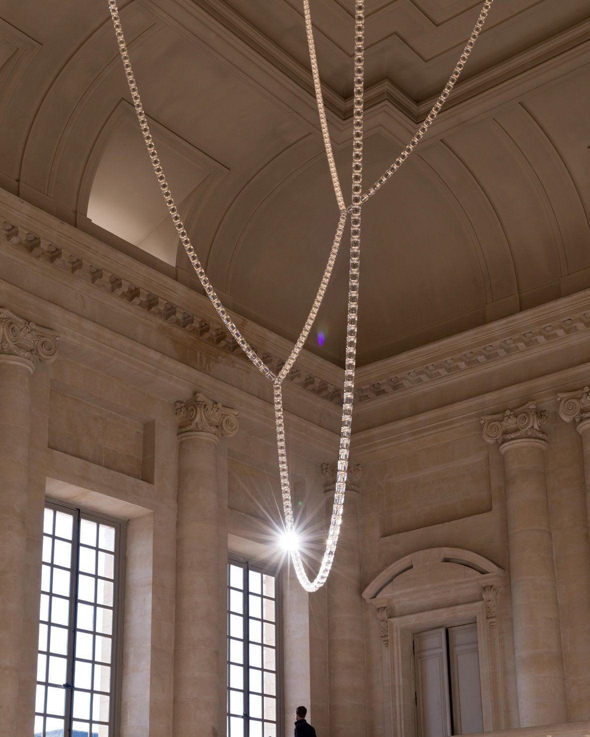Nexus Gold Crystal Chandelier - 元字段测试
