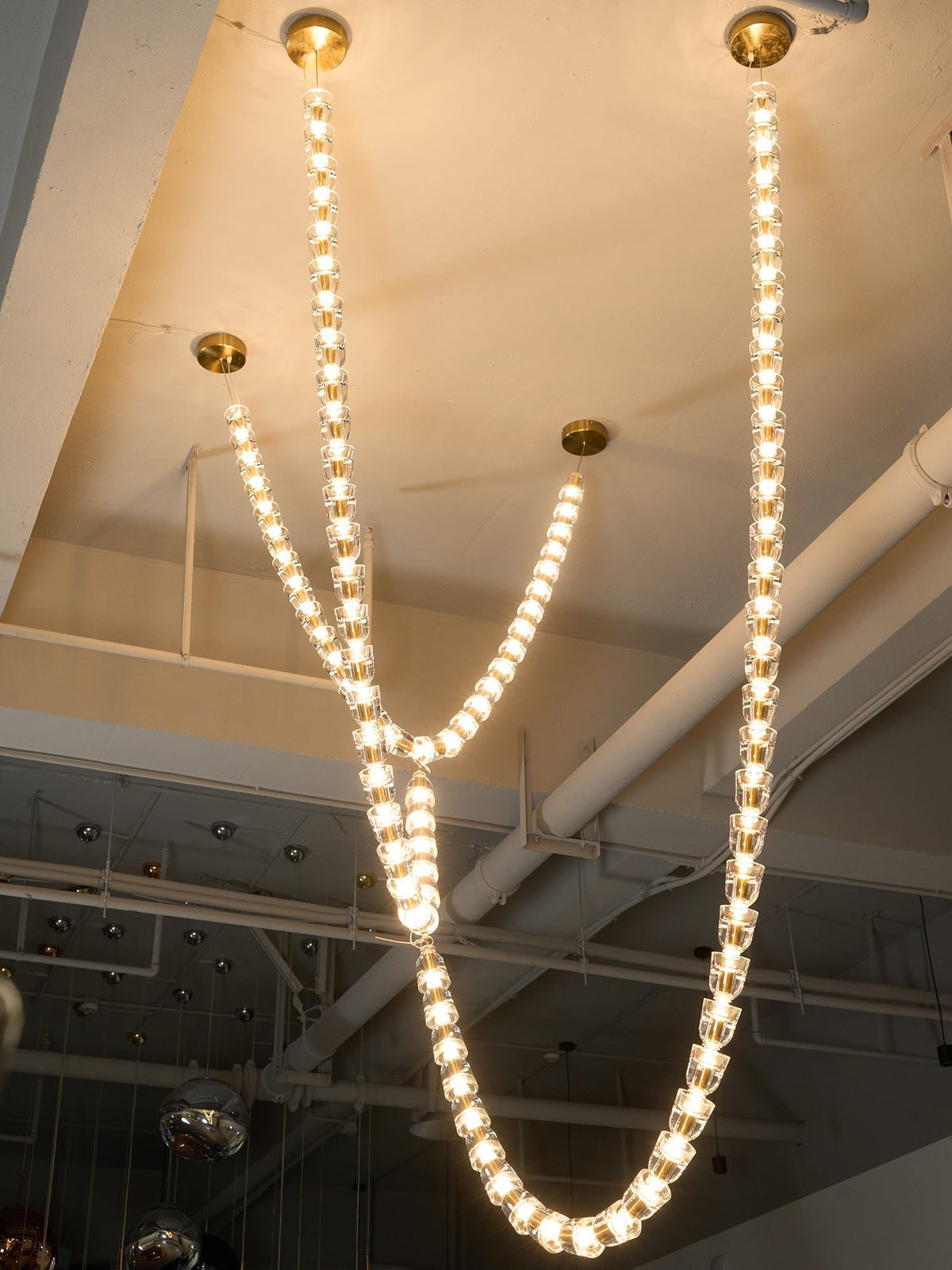 Nexus Gold Crystal Chandelier - 元字段测试