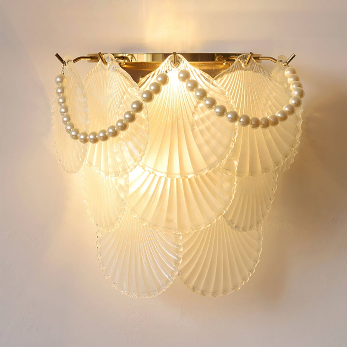 Perlora Wall Lamp