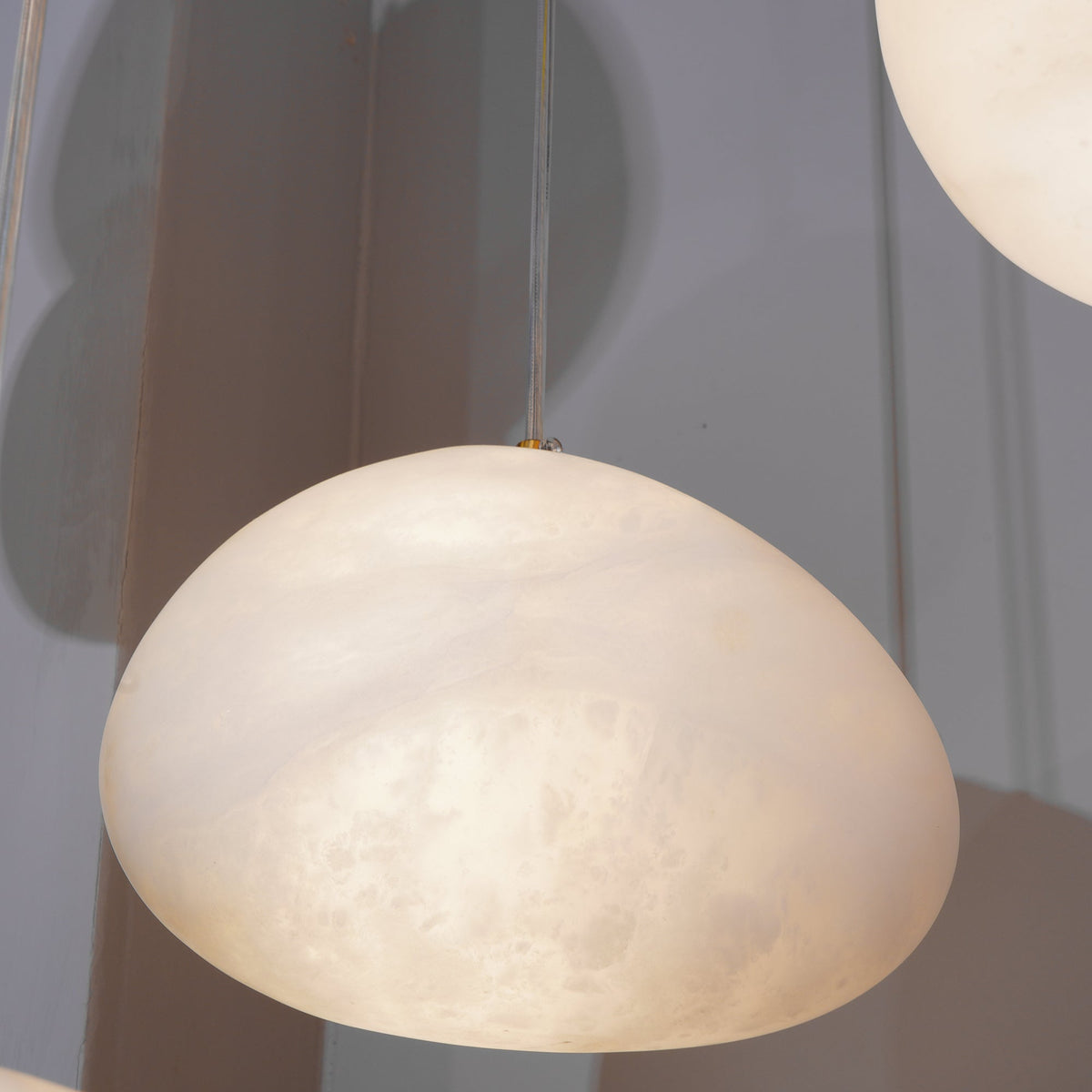 Ralen Pendant Lamp Alabaster Brass Sophistication
