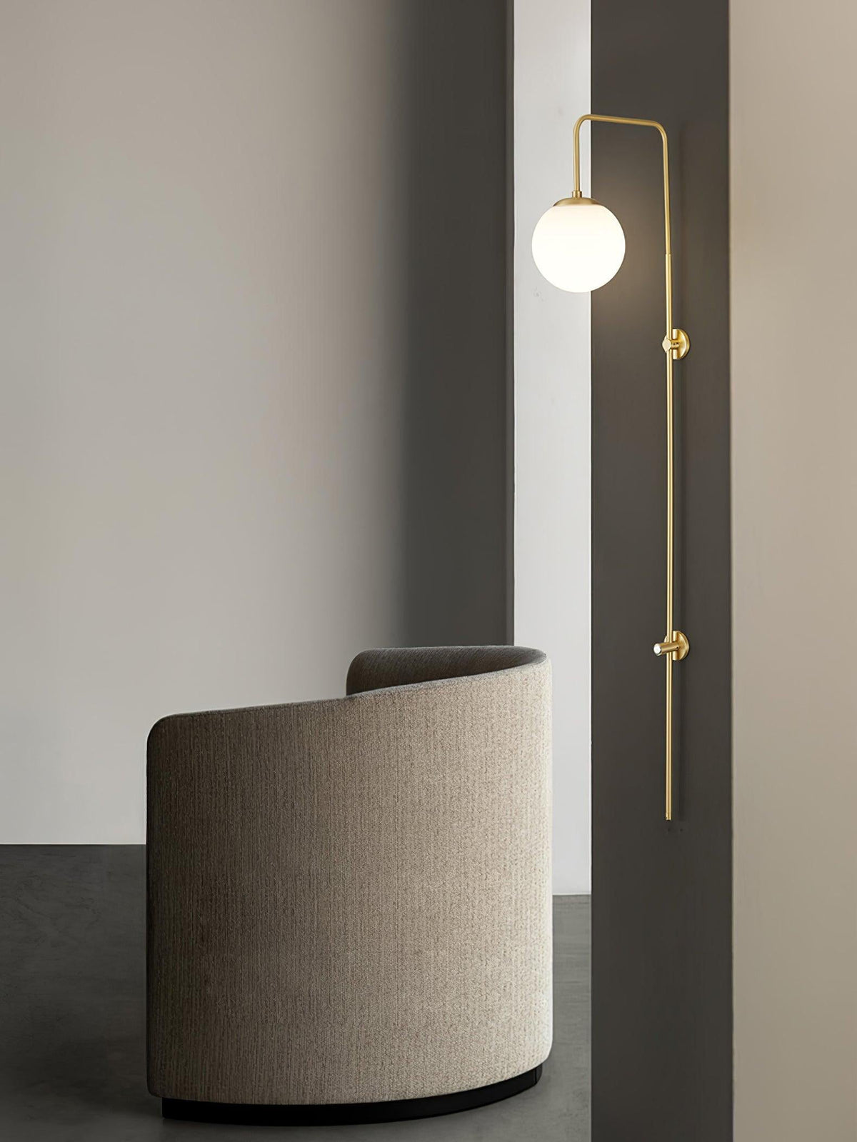 Casaaine Globe Brass Wall Sconce