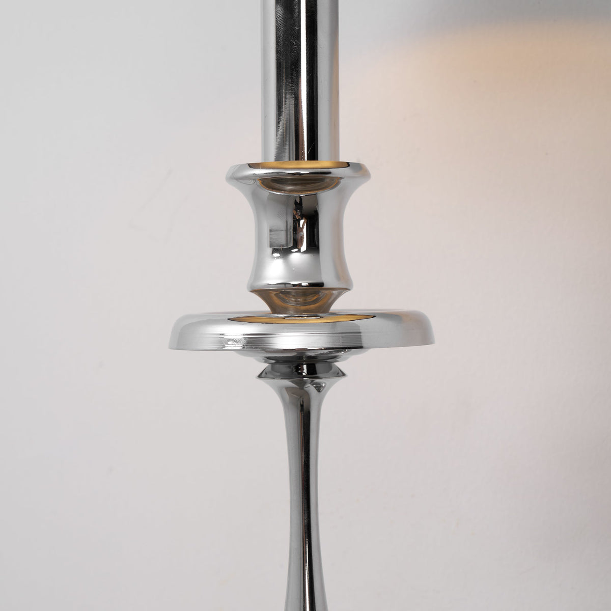 Viraarine Wall Lamp