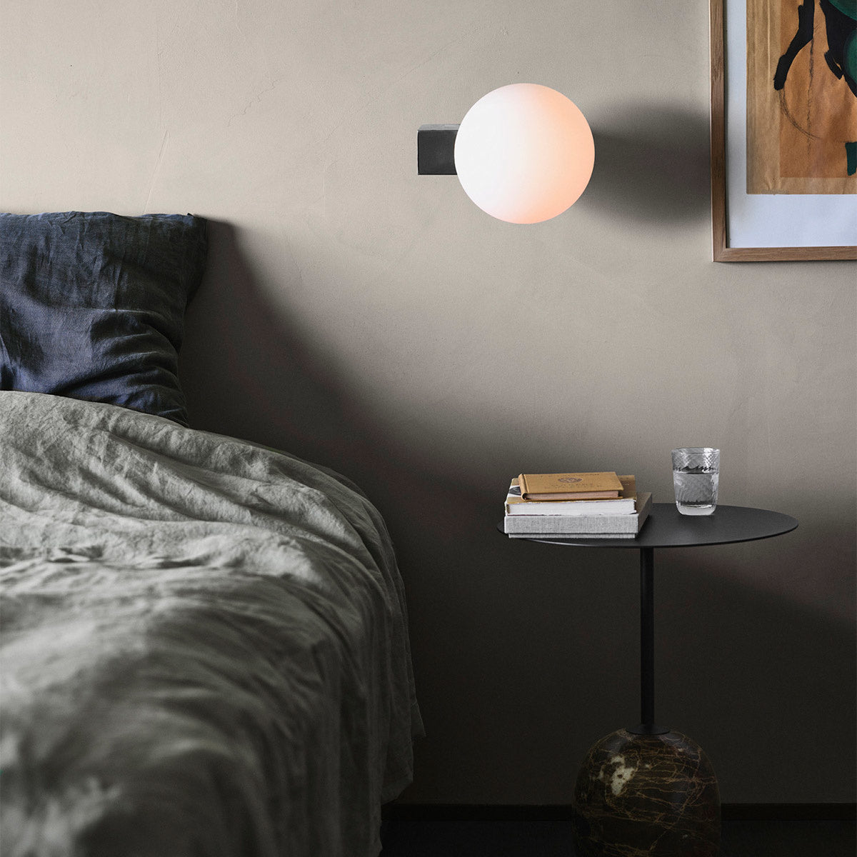 Vantheir Wall Lamp