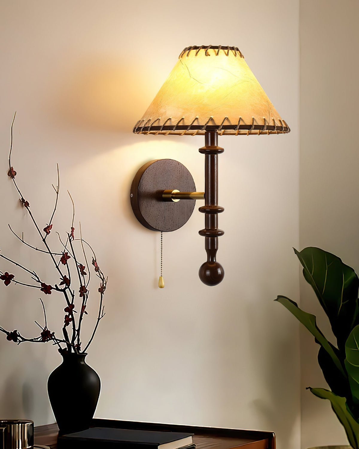 Seloiella Wall Lamp