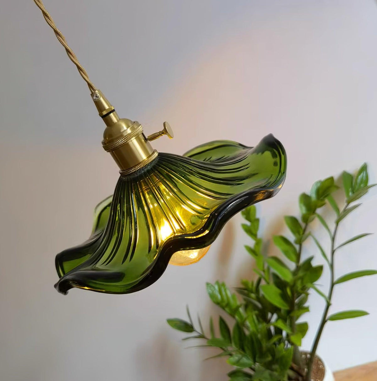 Mirarise Pendant Light