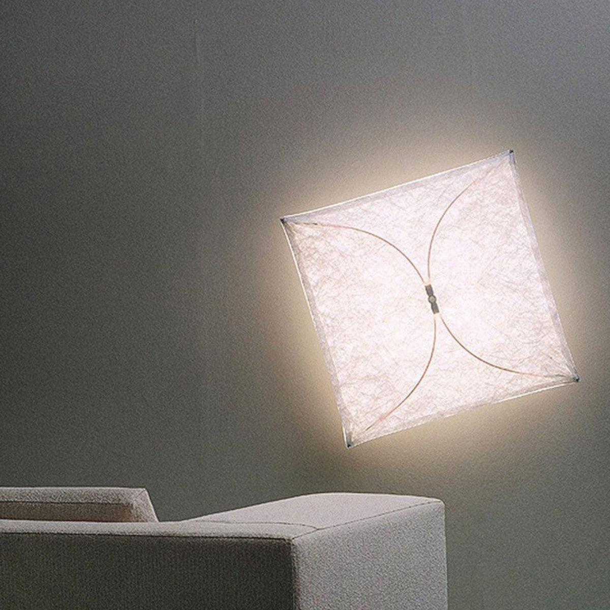 Luniaine Veil Kite Shaped Paper Wall Lamp