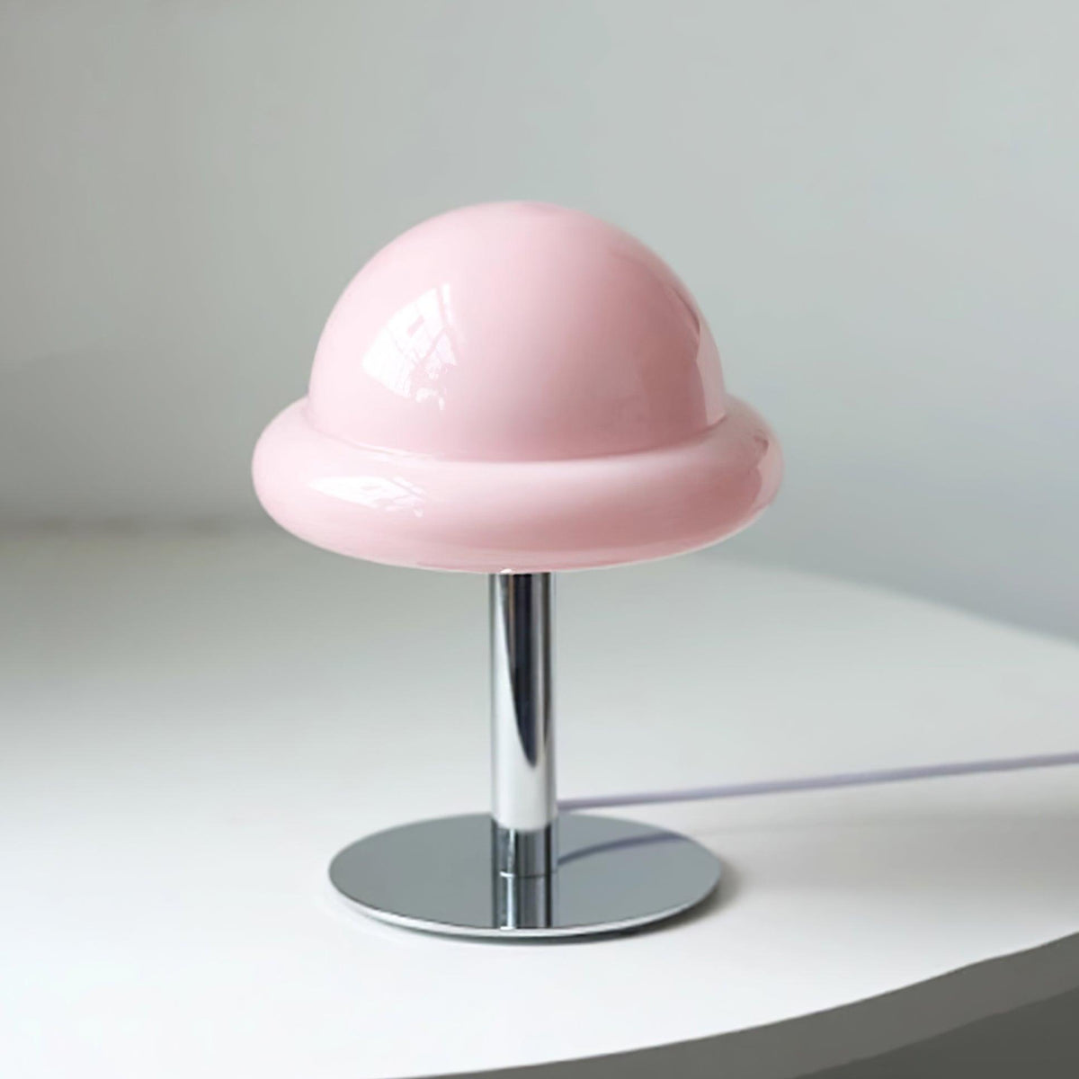 Eirisella Glass Table Lamp