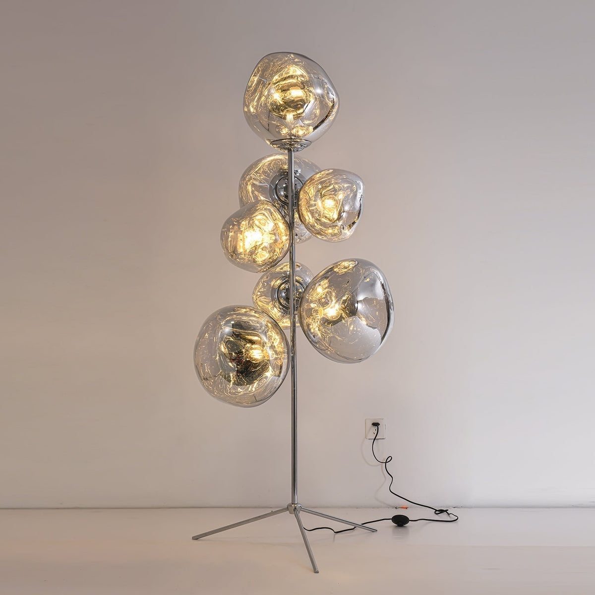Calalielle Floor Lamp
