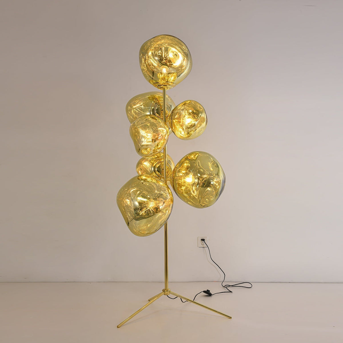 Calalielle Floor Lamp