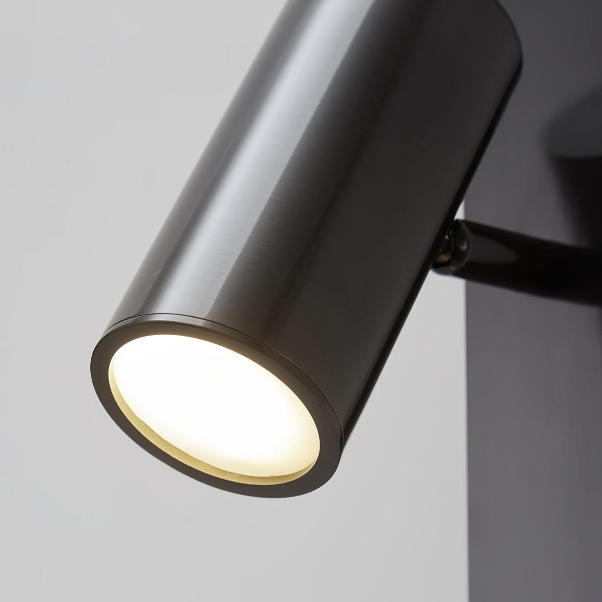 Orvelle Wall Light