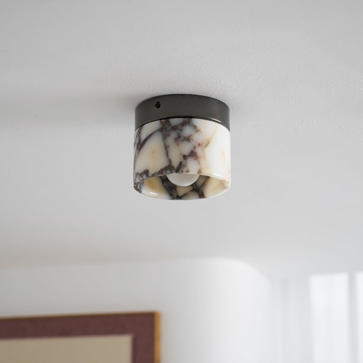 Ivinir Round Marble Ceiling Lamp-Relic Pieces