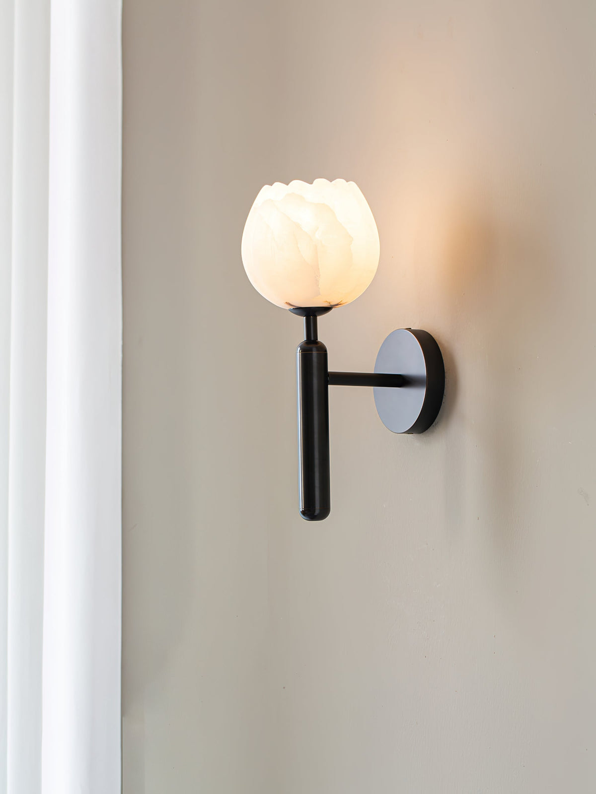 Albanette Brass Alabaster Wall Lamp