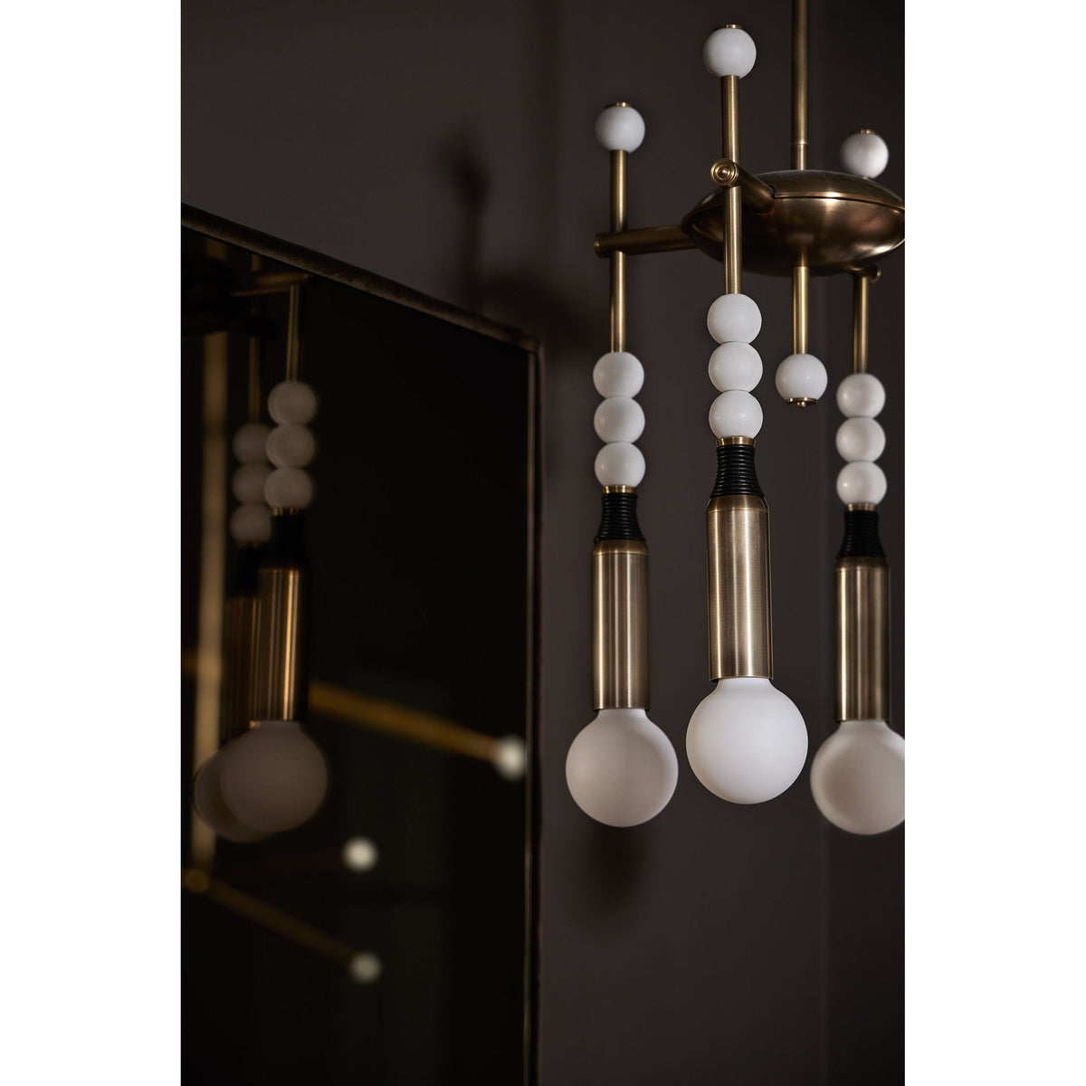 Mariviel Traditional Elegance Marble Chandelier
