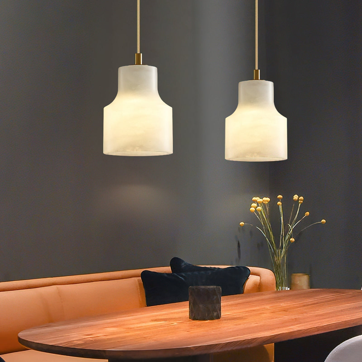 Kuvimar Alabaster Pendant Light Brass Luxurious