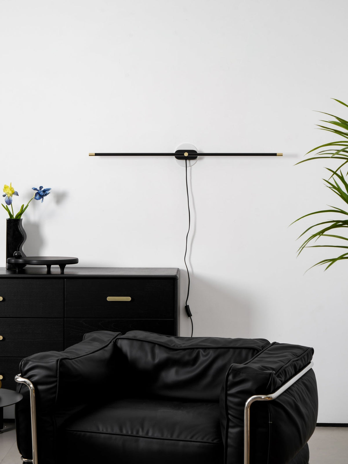 Elaoira Wall Lamp