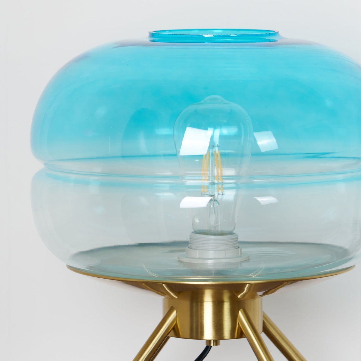 Lumaira Moda Table Lamp