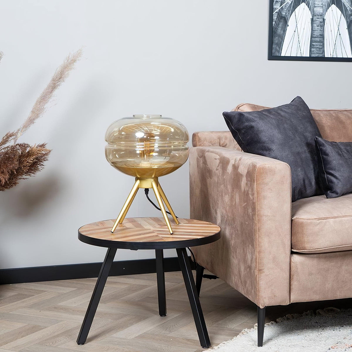 Lumaira Moda Table Lamp