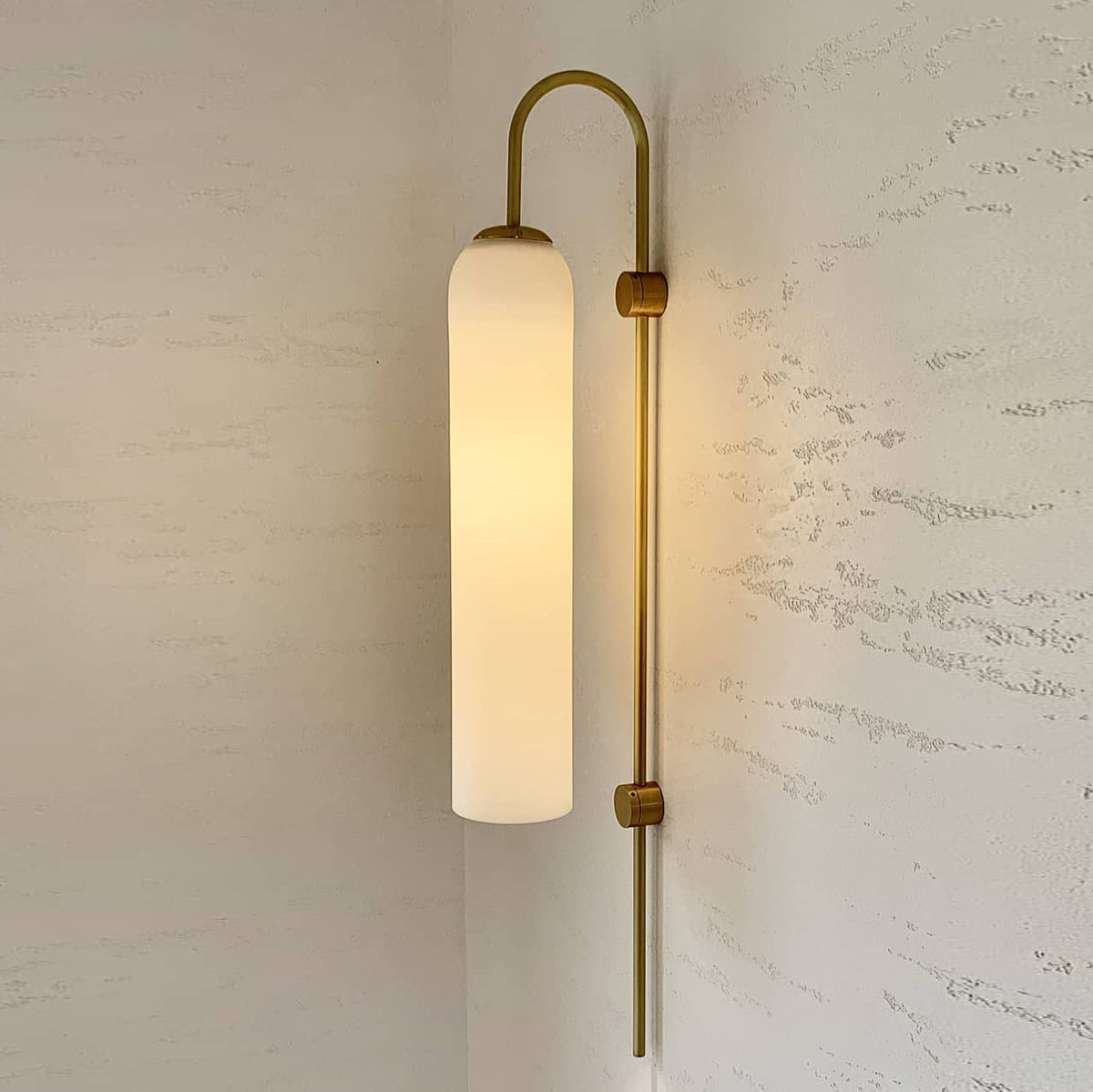 Anoriel Glass Wall Lamp