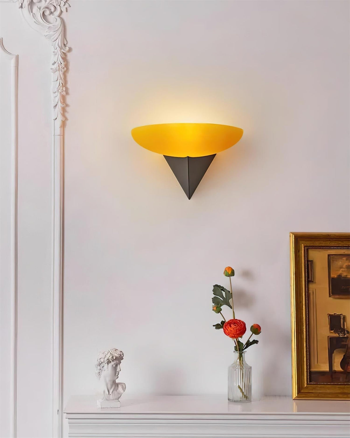 Renuora Wall Lamp