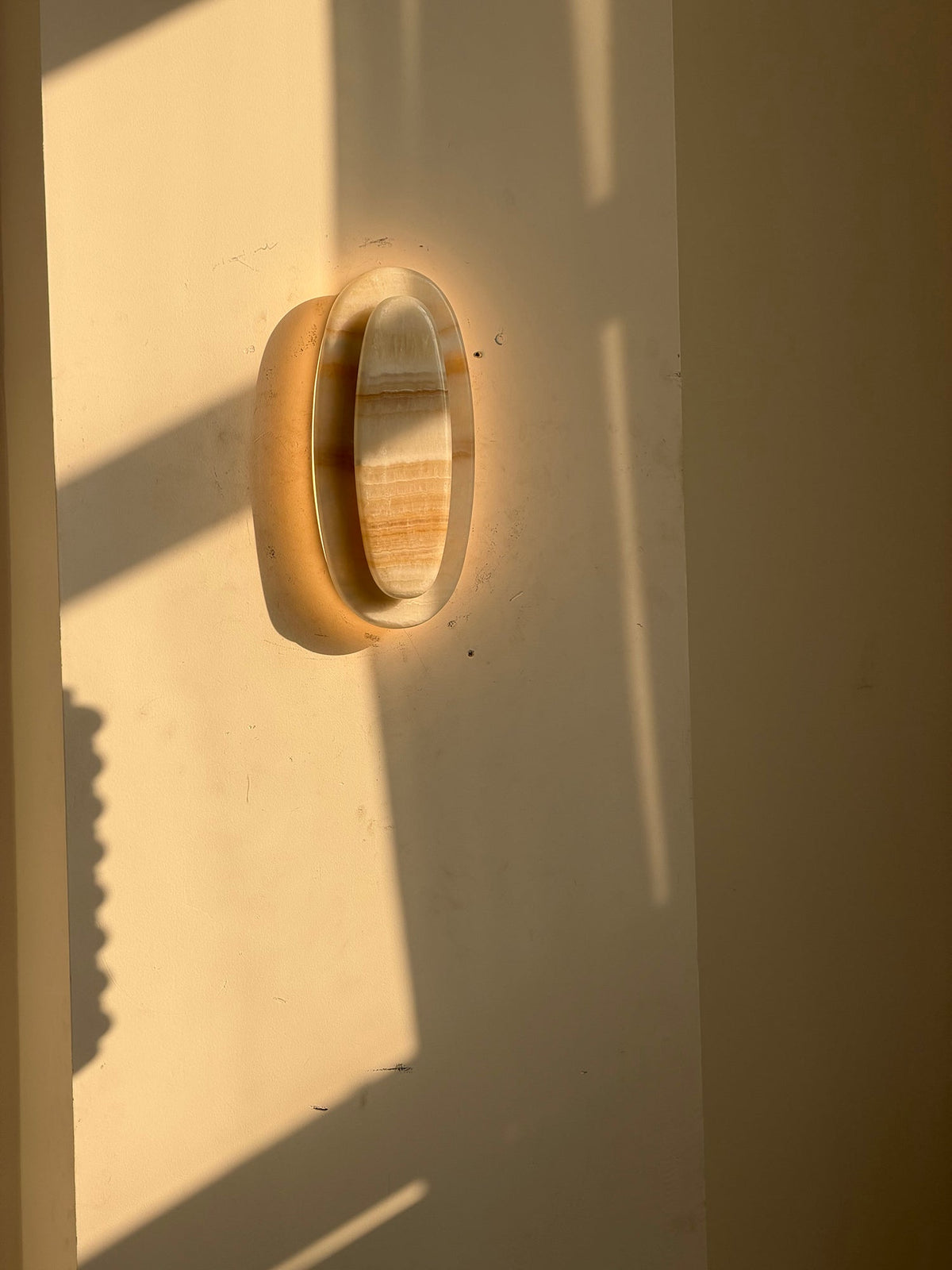 Caldrith Onyx Wall Lamp