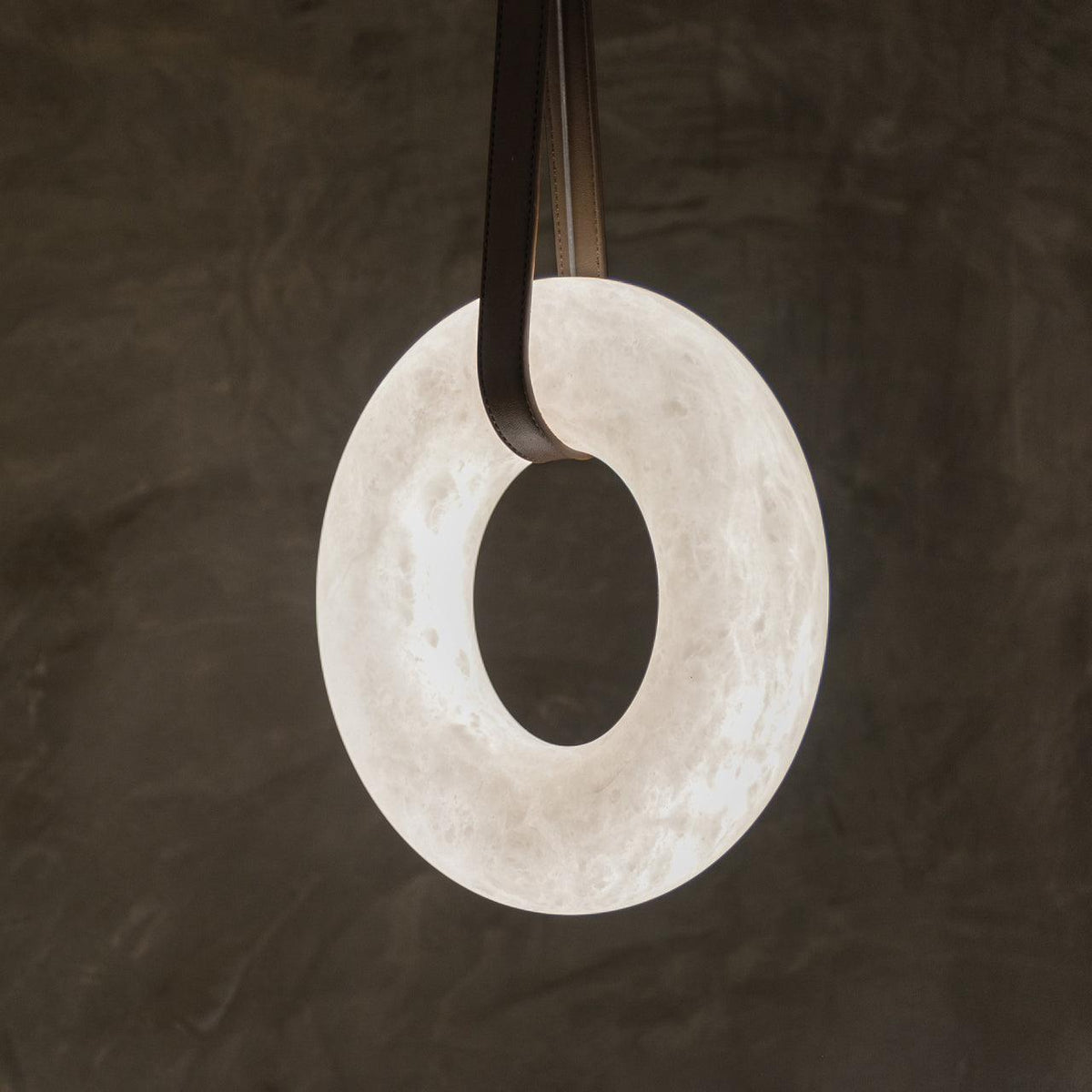 Tarys Alabaster Chandeliers Ring Leather Strap Version B