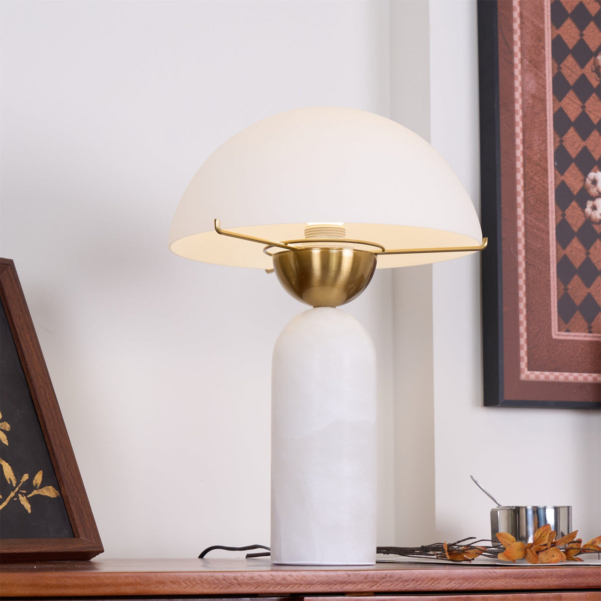 Tirixon Alabaster Table Lamp