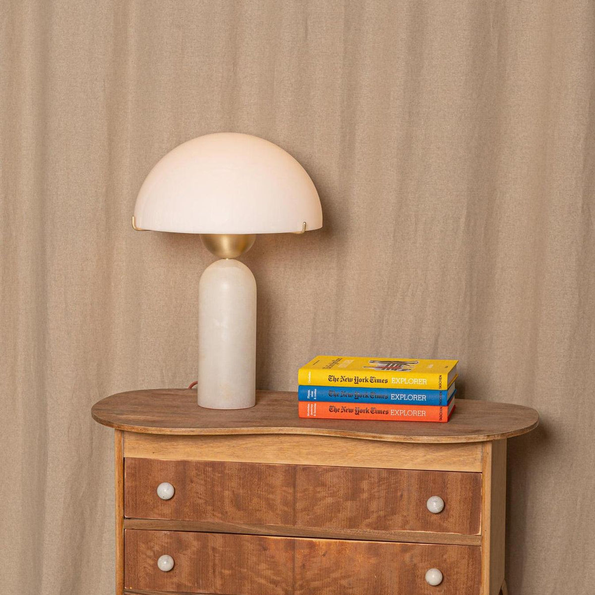 Tirixon Alabaster Table Lamp