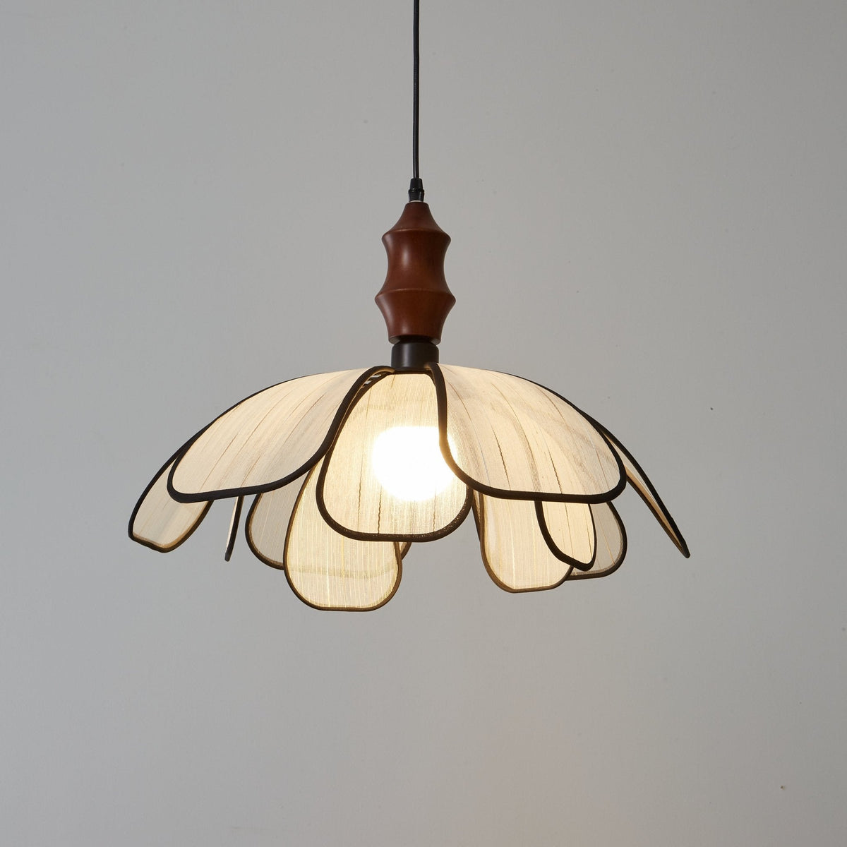 Lioruena Whisper Pendant Lamp