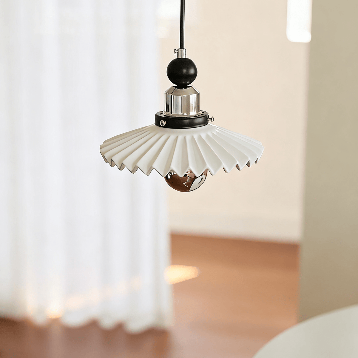 Teriaria Pleated Petal Pendant Lamp