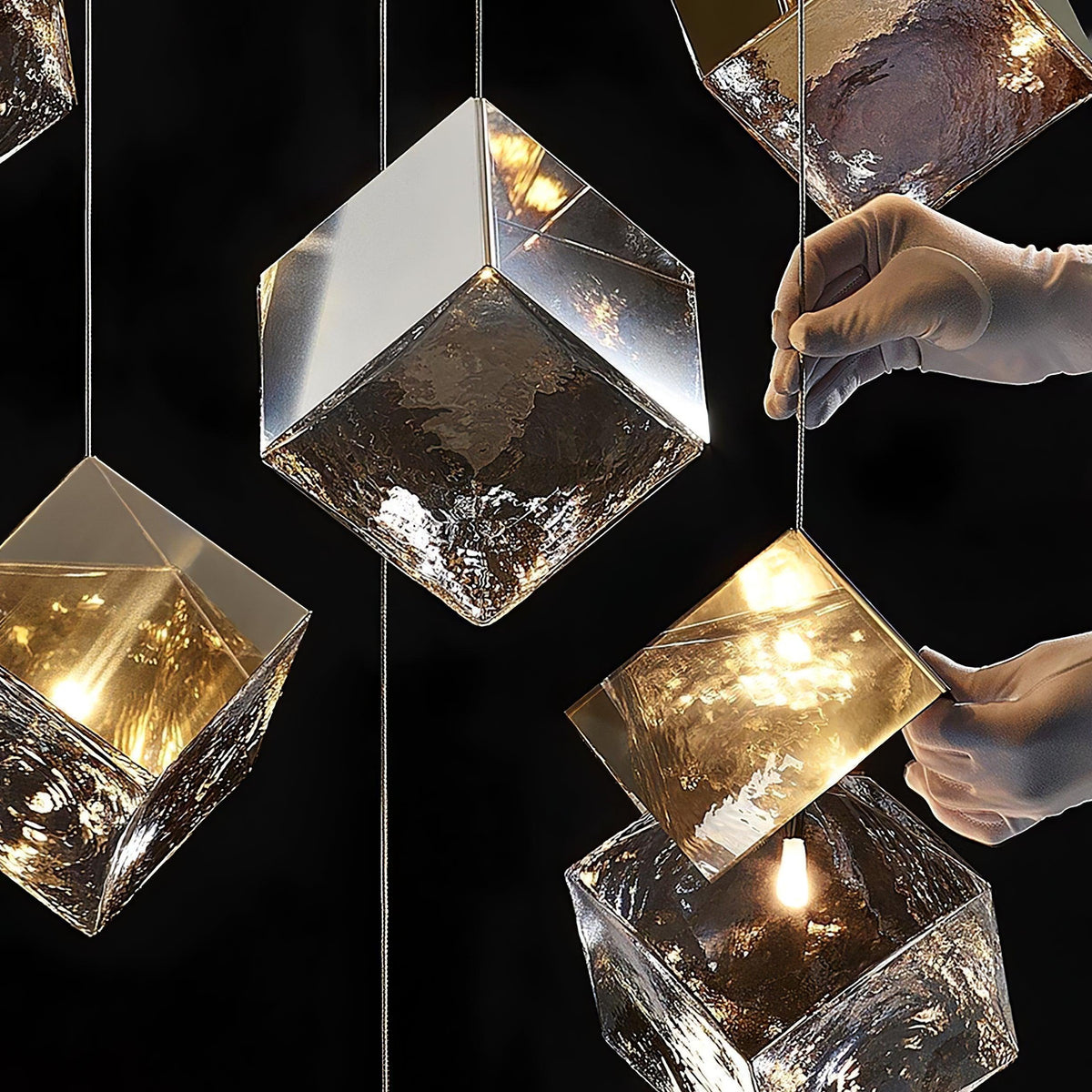 Teriorena Artistic Geometric Cube Chandelier