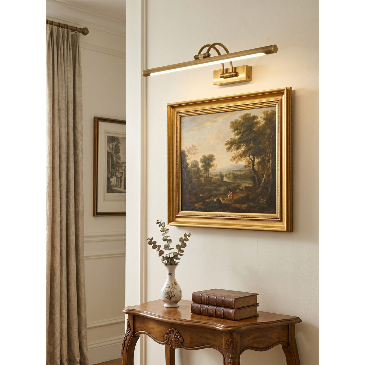 Rovienne Wall Lamp