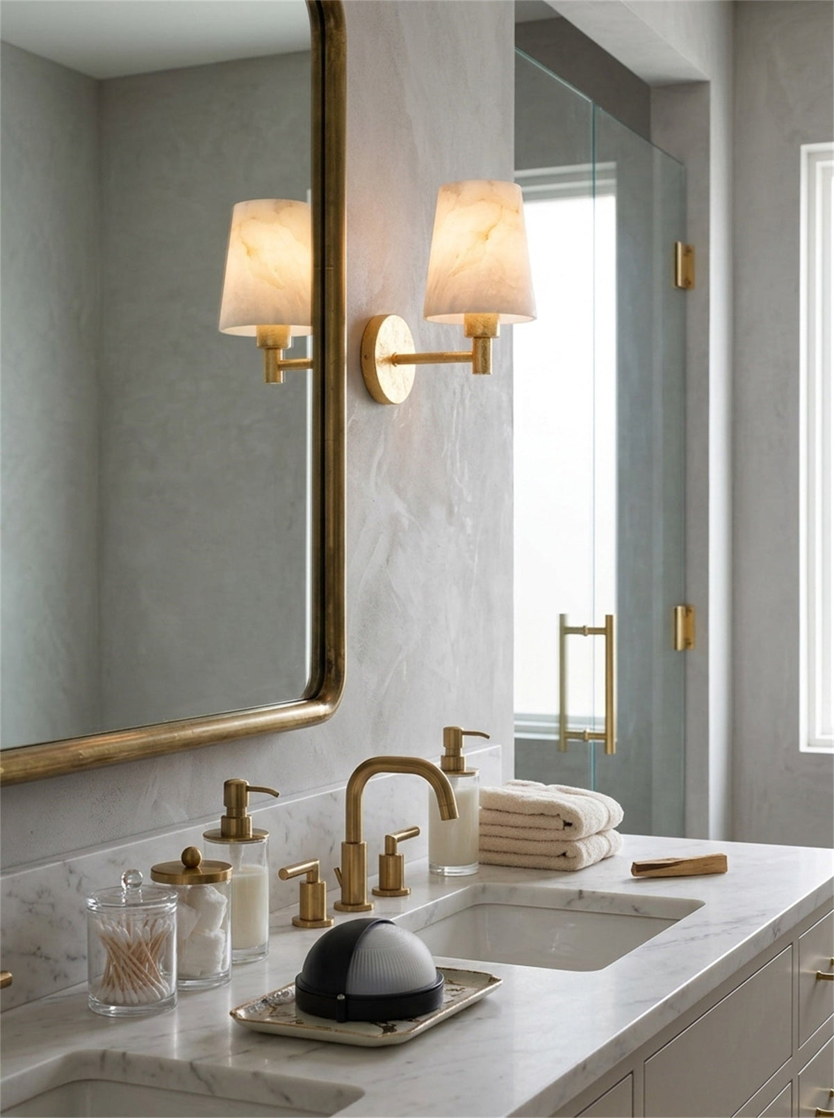 Reninise Wall Light