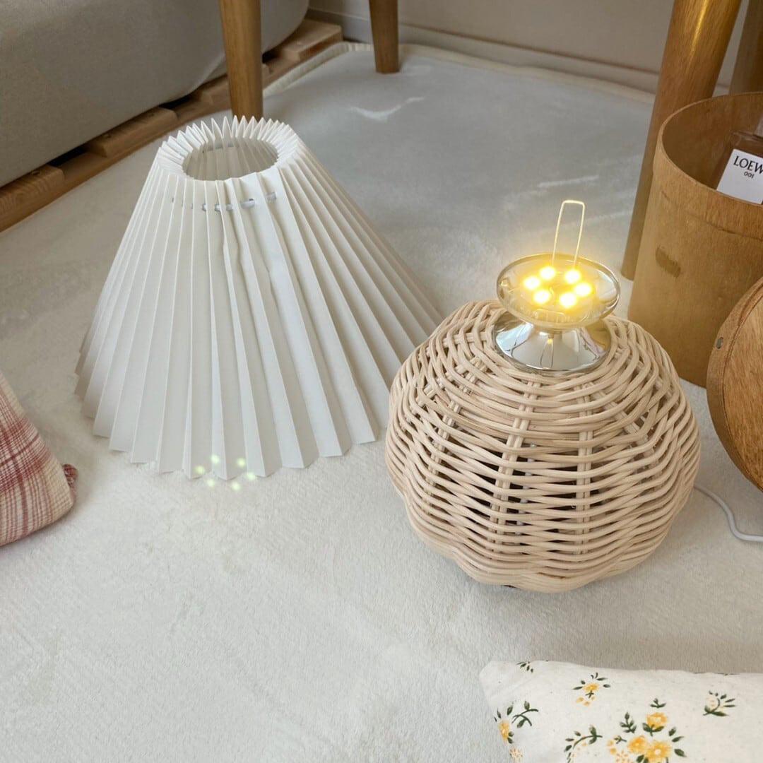 Ravuena Rattan Pleated Table lamp