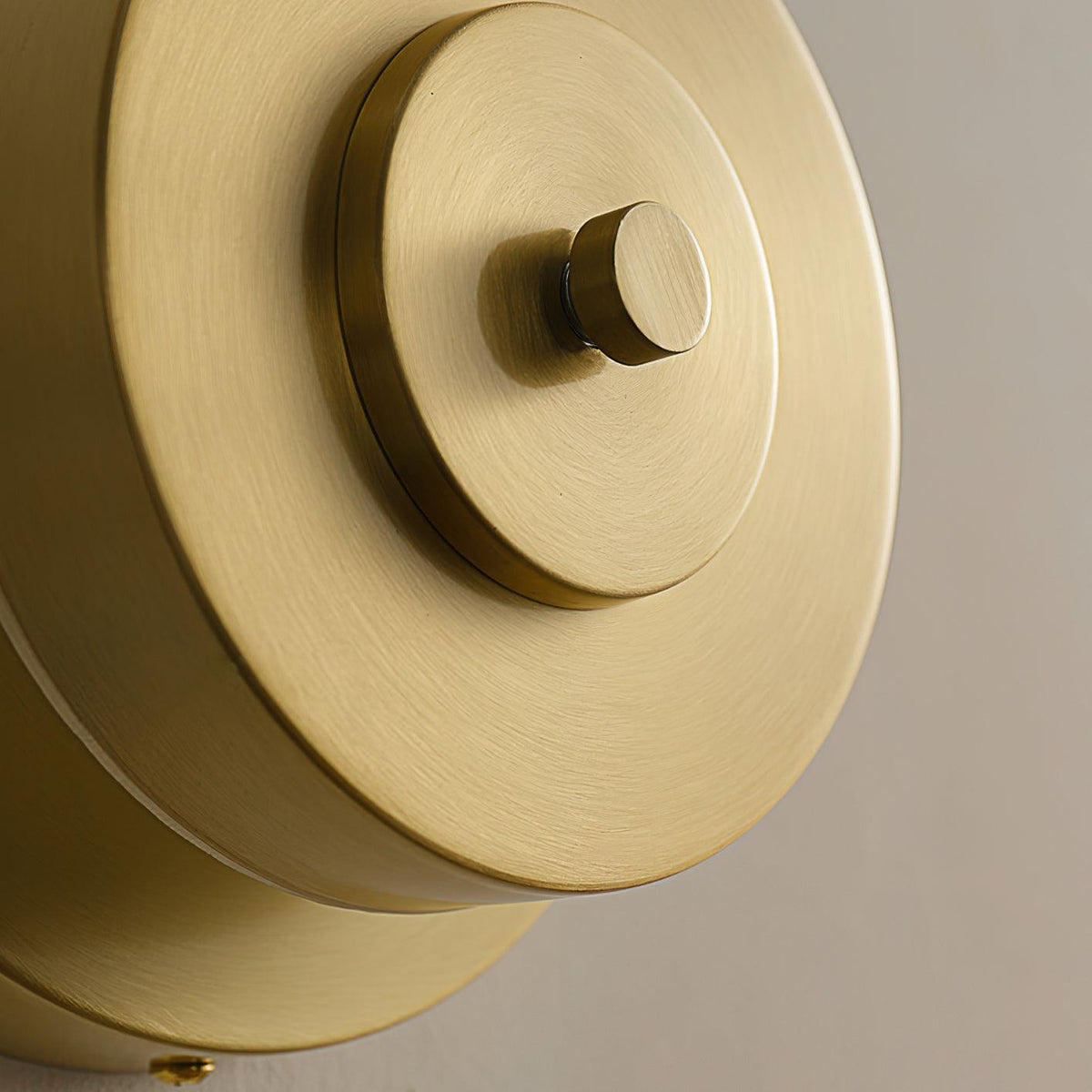 Elysso Wall Lamp