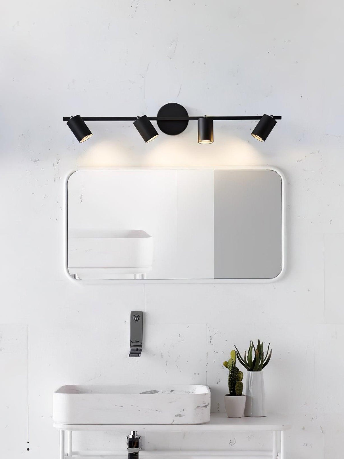 Elaivora Spotlight Wall Light