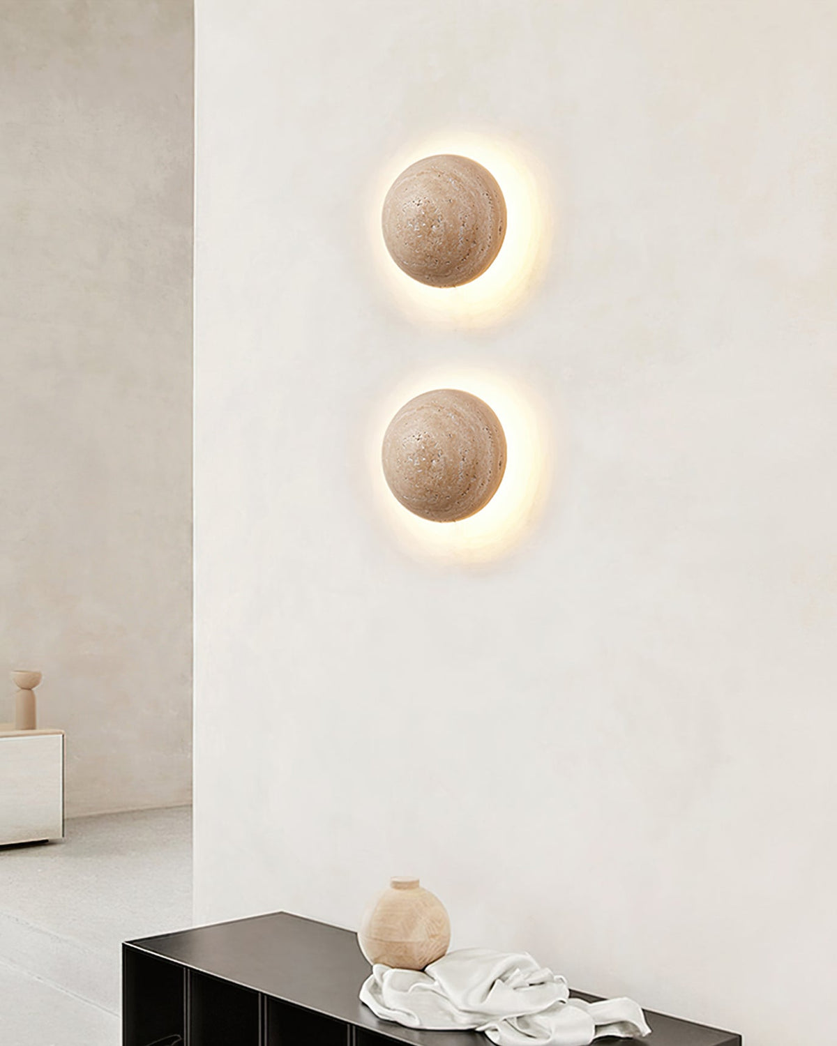 Tavenise Round Travertine Wall Lamp