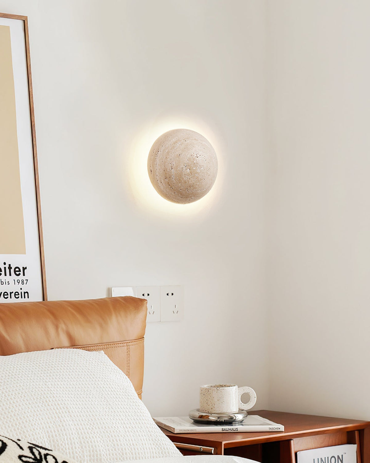 Tavenise Round Travertine Wall Lamp