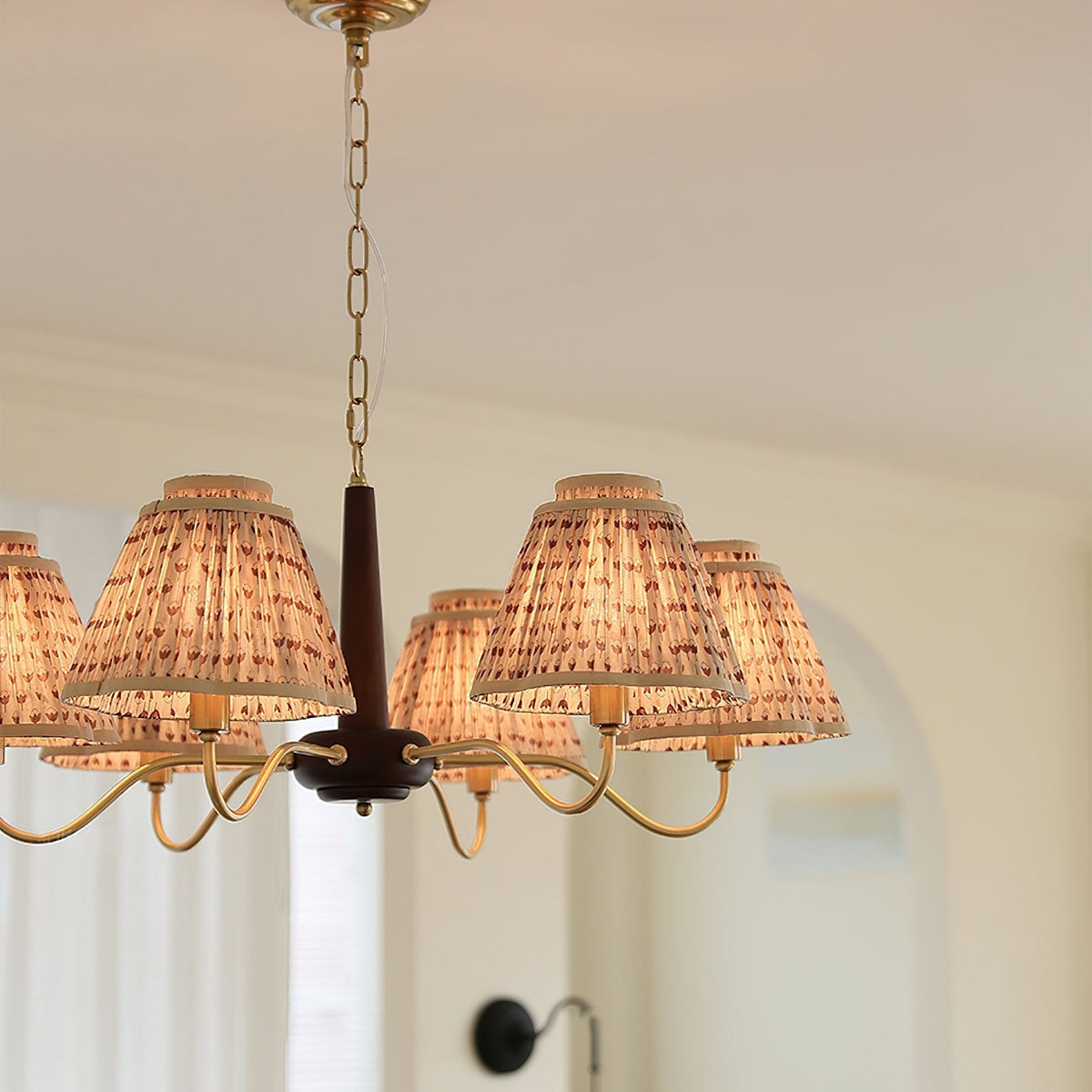 Viraarissa Chandelier