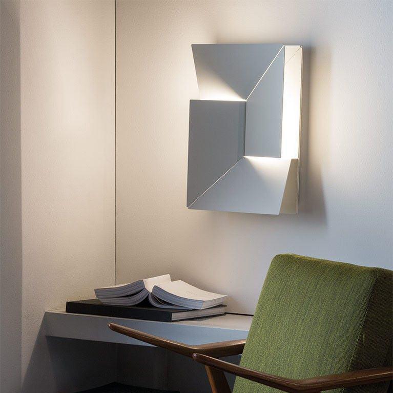 Wynor Shadows Grand Sconce Wall Lamp