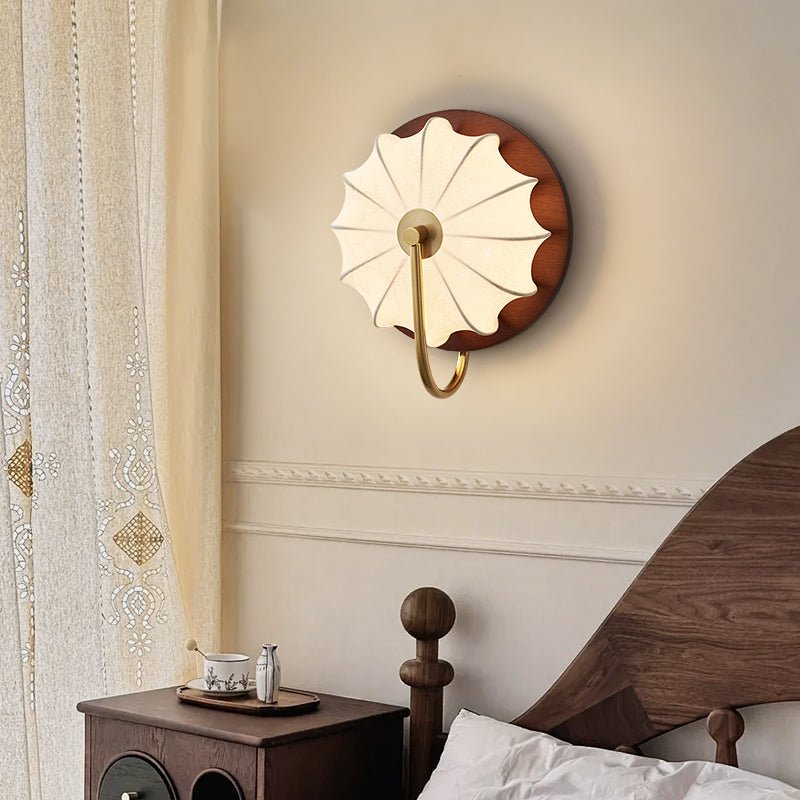 Liorvelle Petal Wall Lamp