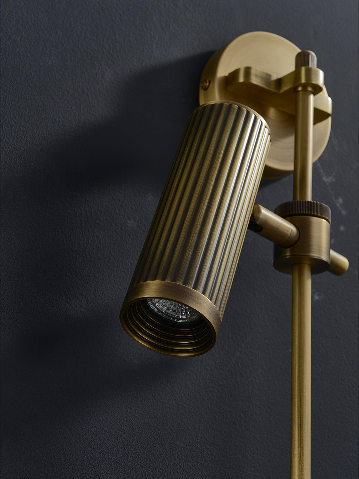 Ormondford Rail Plug-in Wall Light