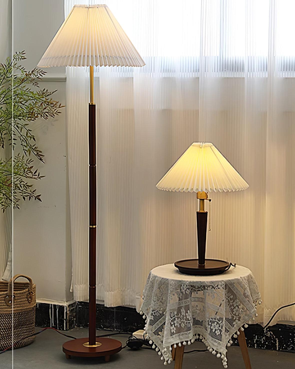 Virairine Floor Lamp