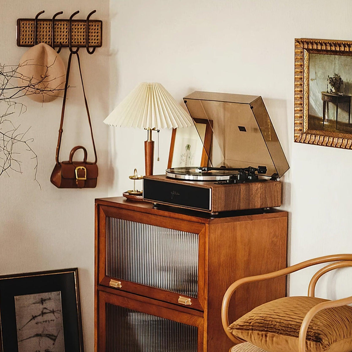Seliriella Table Lamp