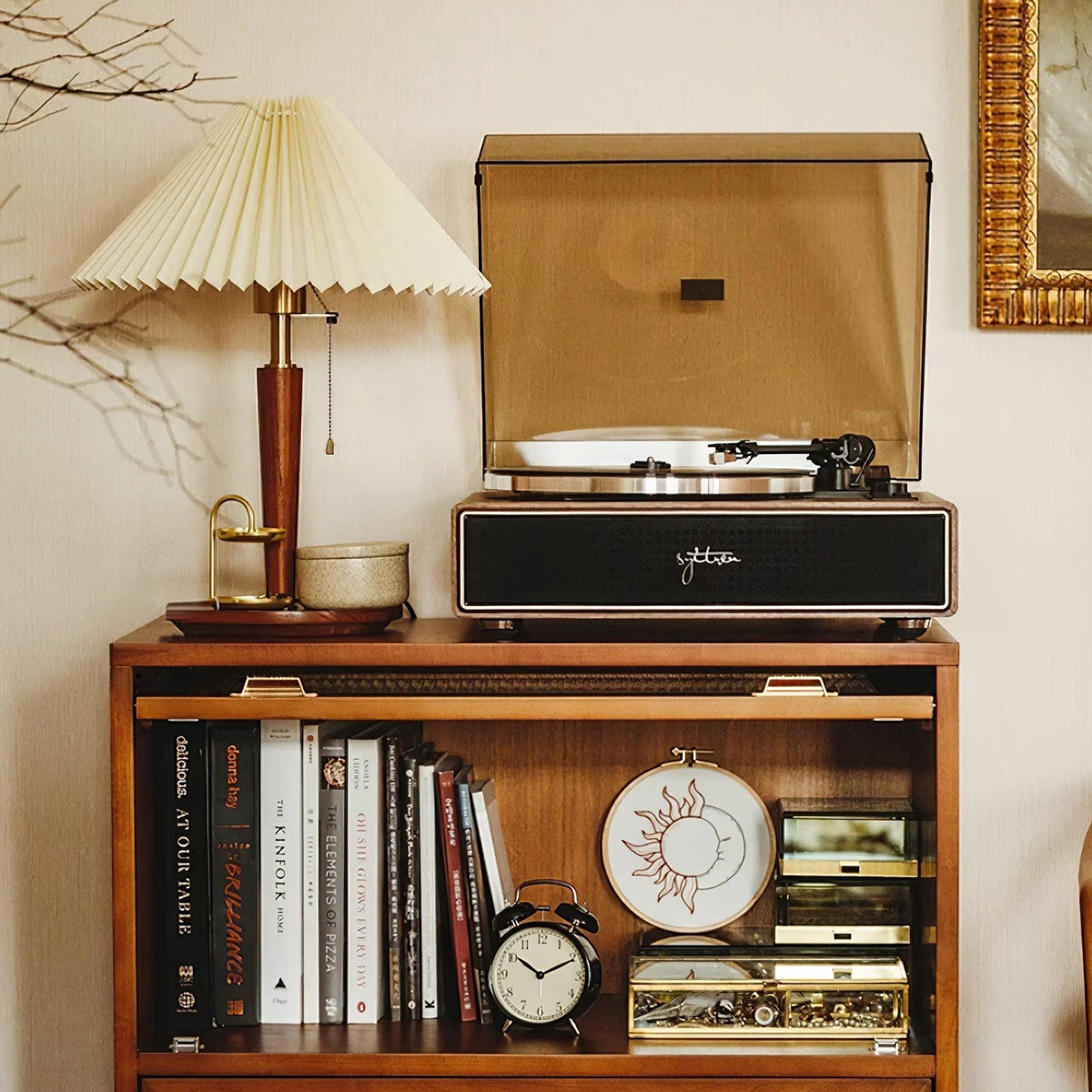 Seliriella Table Lamp