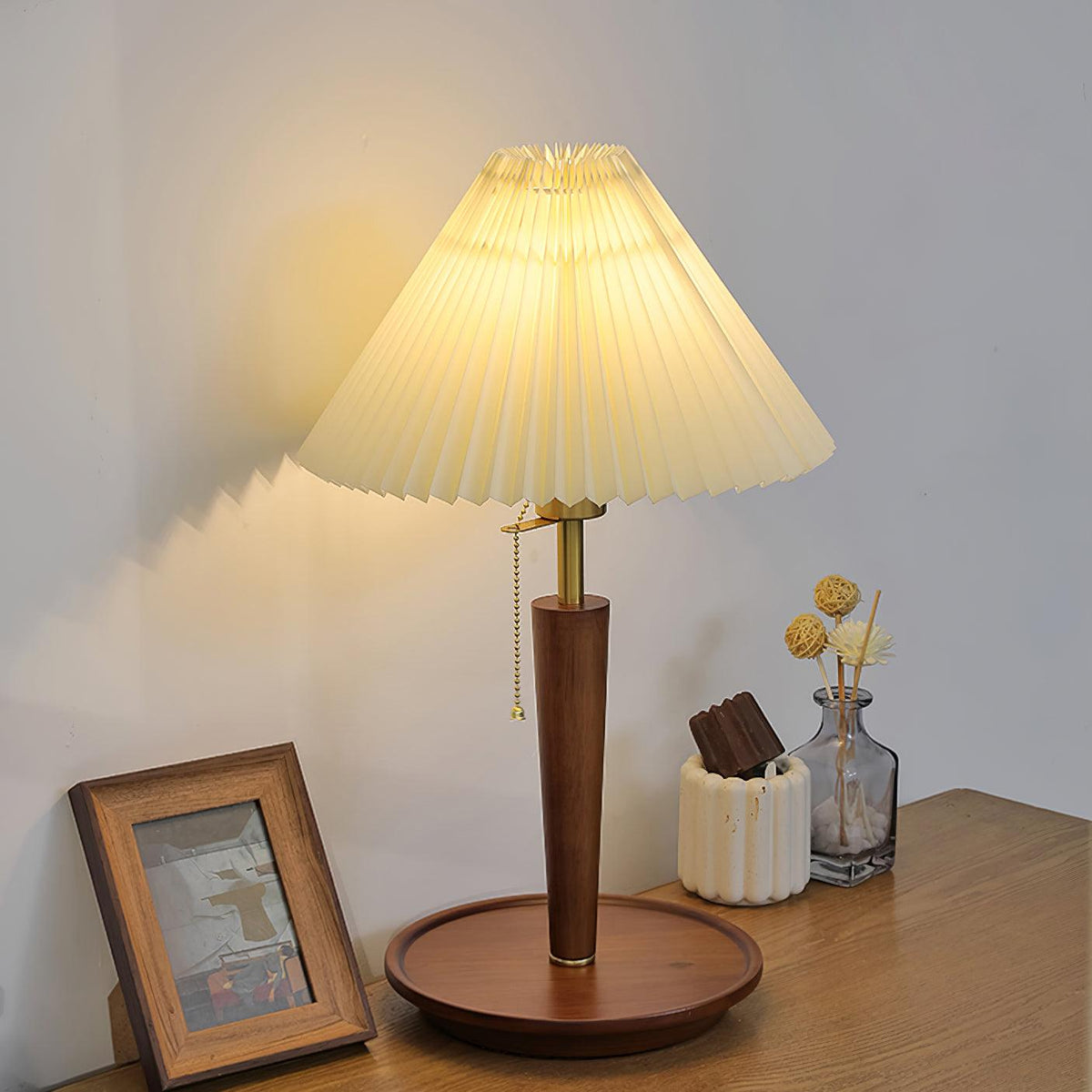 Seliriella Table Lamp