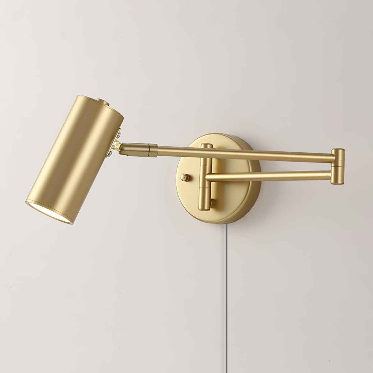 Rivivina Sconce