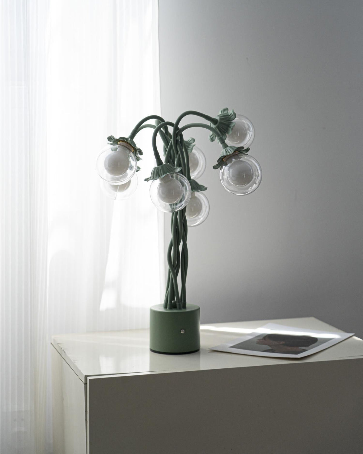 Viraoora Table Lamp