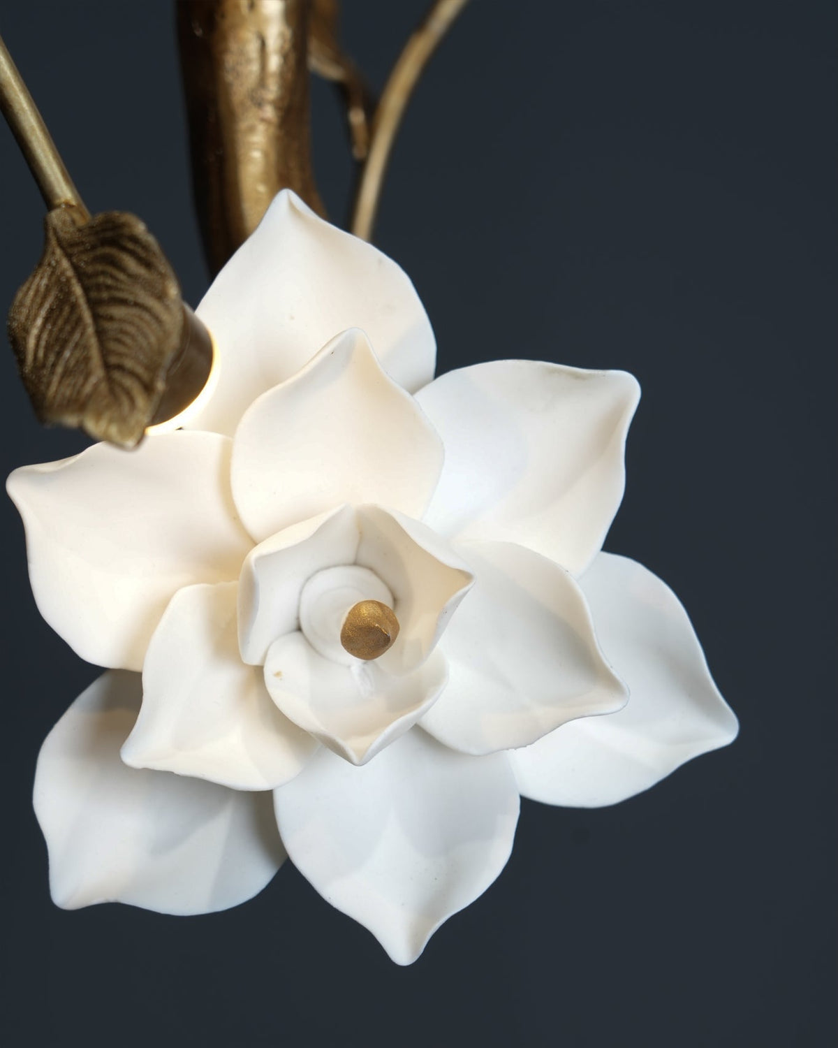 Magnolienne Pendant Light